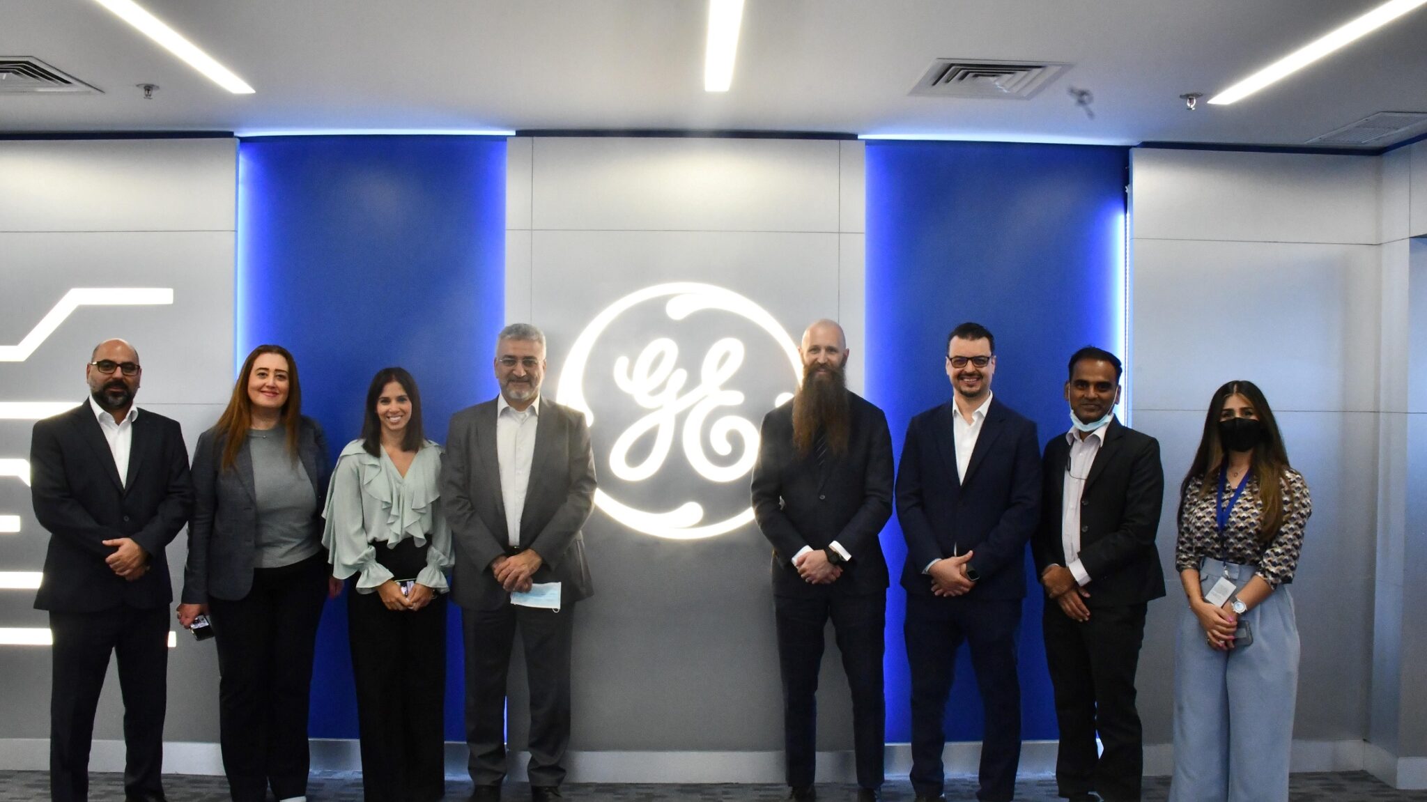 delegation-from-us-embassy-in-kuwait-visits-ge-kuwait-technology-center